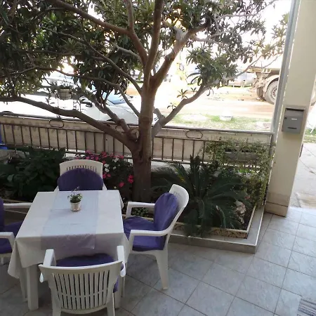 In 31103 Apartman *